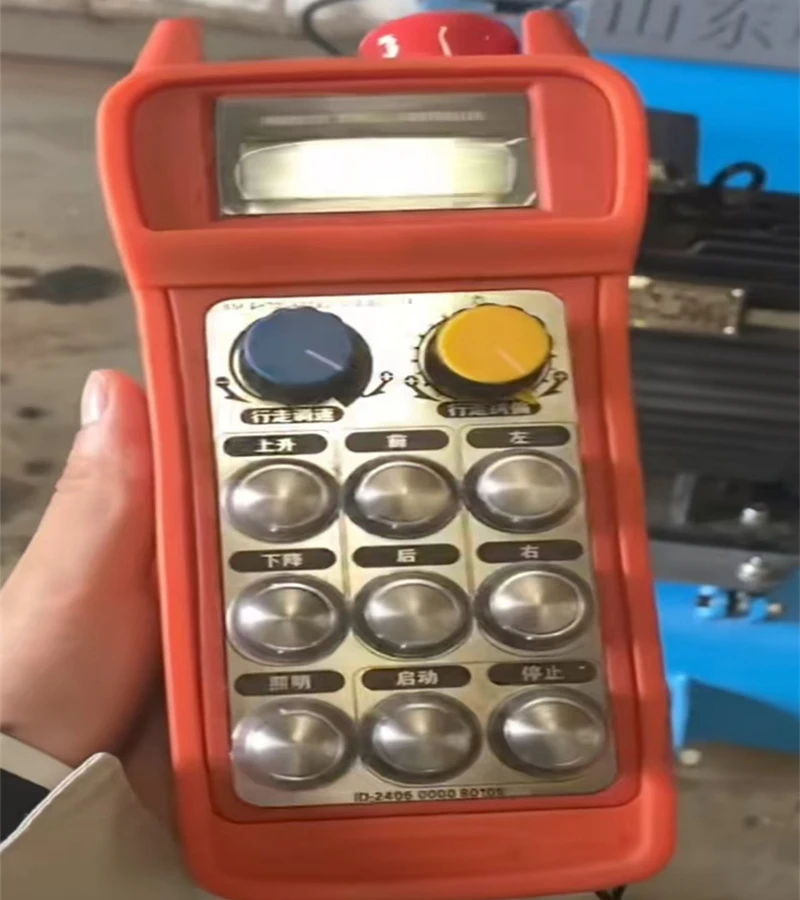 3 3