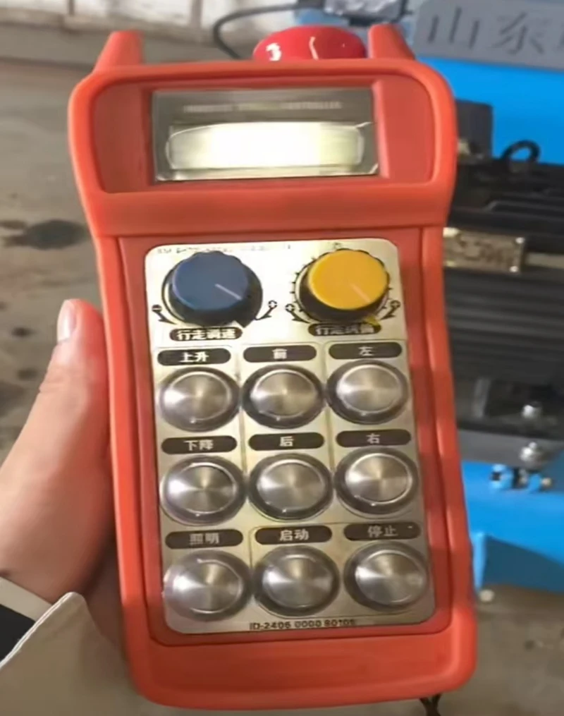 3 3